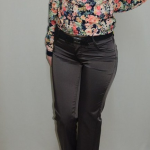 Pantalon trendy,design modern, insertii de cusaturi, nuanta gri - Img 2
