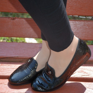 Pantof casual, de culoare neagra, cu talpa tip pana mica - Img 3
