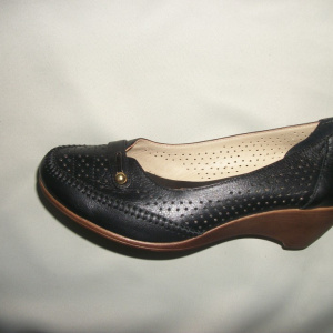 Pantof din piele naturala cu model de perforatii si cusaturi - Img 2