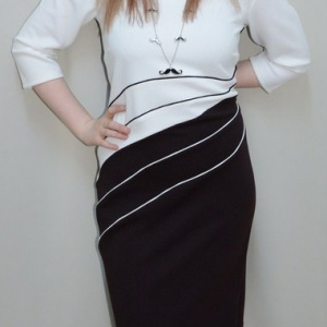 Rochie casual masura mare, de nuanta maro combinata cu alb - Img 2