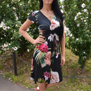 Rochie comoda de zi , decolteu in V fronsat, tonuri de negru - Img 4