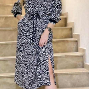 Rochie damă midi cu imprimeu pestriț negru-alb