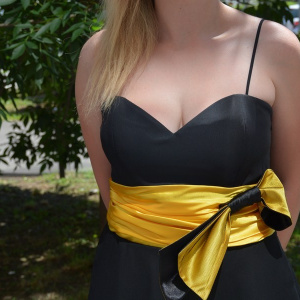 Rochie de seara eleganta, neagra cu insertii galbene deosebite - Img 5