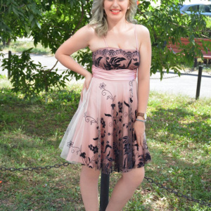 Rochie de seara scurta, plamanie, cu un aspect tineresc si modern - Img 3