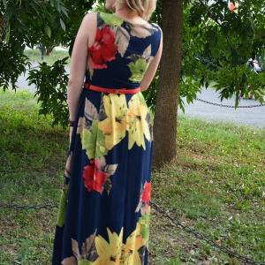 Rochie de vara, lunga, fara maneci, cu flori rosii, galbene si verzi - Img 6
