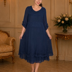 Rochie de vara Reagan cu insertii de dantela nuanta de albastru inchis