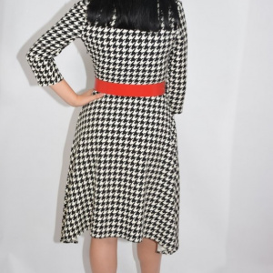 Rochie eleganta Avelia cu decolteu petrecut,model pepit,evazata,nuanta alb-negru - Img 7