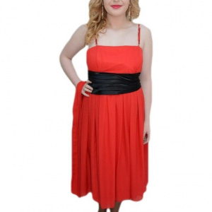 Rochie eleganta, de lungime medie, din voal, culoare rosie