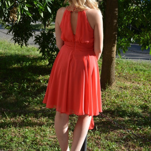 Rochie eleganta, din material vaporos,aplicatii de strasuri aurii - Img 3
