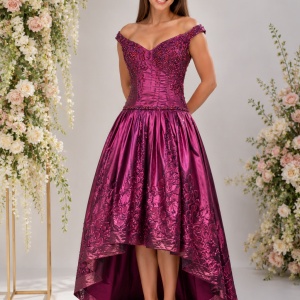 Rochie eleganta, marsala, cu croi asimetric si margele aplicate