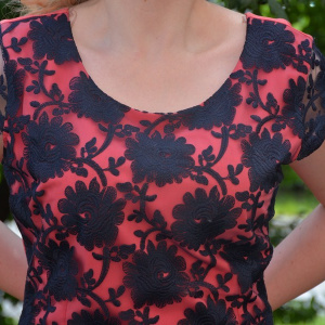 Rochie feminina de culoare corai cu dantela in partea de sus - Img 5