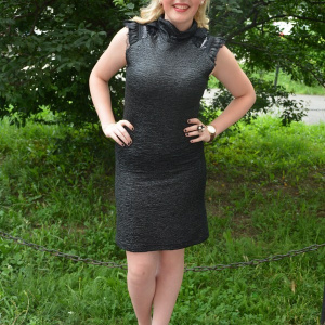 Rochie,neagra material lucios , inserti de dantela si saten - Img 2
