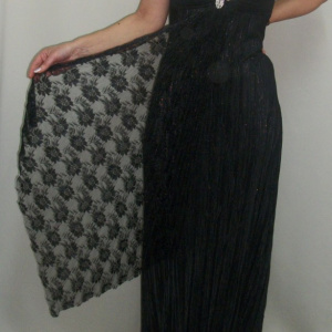 Rochie rafinata de seara, lungime maxi, cu insertii din dantela neagra - Img 2