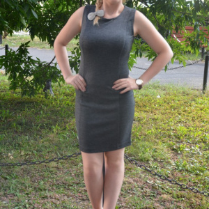 Rochie simplu, clasic, model scurt si fara maneci, disponibila pe gri - Img 3