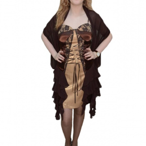 Rochie trendy, nuanta de maro, design deosebit aplicat