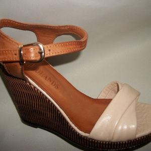 Sanda comoda cu talpa ortopedica, culoare bej, model simplist - Img 2