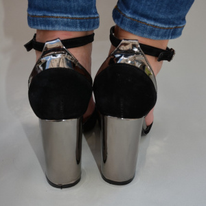 Sanda de ocazie, piele intoarsa neagra in combinatie argintie - Img 3