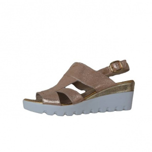 Sanda trendy de culoare aurie, cu talpa plina si barete multiple - Img 1