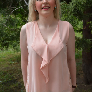 Bluza din voal, dublat in fata si model plisat marunt in spate - Img 4