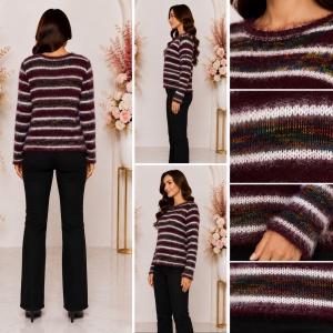 Bluză tricotată pufoasă de damă bordo cu dungi albe și inserții multicolore - Img 2