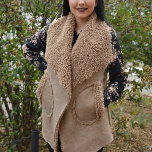 Cardigan tip vesta Adda din piele intoarsa,croi asimetric,nuanta de crem - Img 3