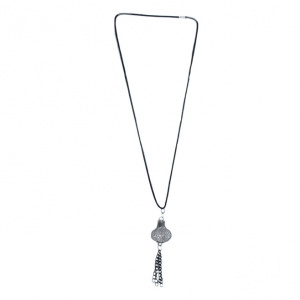 Colier damă elegant – modele variate cu pandantive decorative