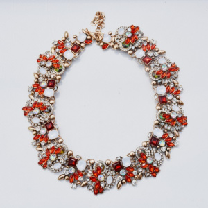 Colier trendy cu design elegant din strasuri si cristale colorate - Img 2