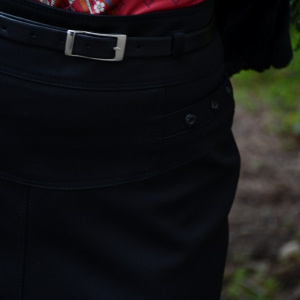 Fusta dreapta din stofa, de culoare neagra, cu design simplist - Img 3