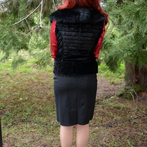 Fusta scurta, de culoare neagra, cu insertie de siret, masura mica - Img 5