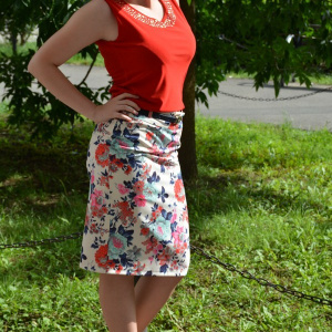 Fusta scurta de primavara-vara cu imprimeu floral multicolor - Img 3