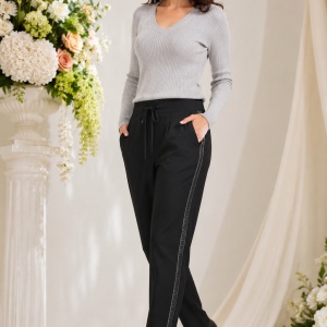 Pantalon casual Jeniffer cu model pe picior ,negru