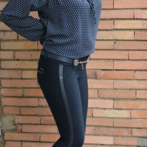 Pantalon comod cu croi tineresc, nuanta bleumarin, model lung - Img 3