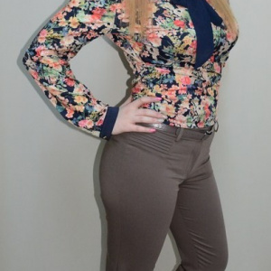 Pantalon elegant, nuanta de nisipiu si croiala moderna - Img 7