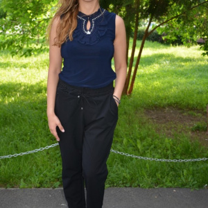 Pantaloni negri Suzane cu model deosebit - Img 2