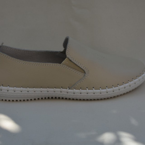 Pantof bej tip sport, cu talpa usoara si varf rotund, design simplu - Img 2