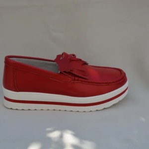 Pantof casual cu aspect mocasin, culoare rosie, din piele moale - Img 2