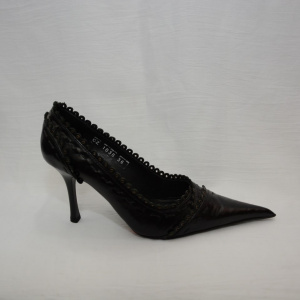 Pantof negru deosebit, toc subtire, strasuri aurii fashion - Img 4