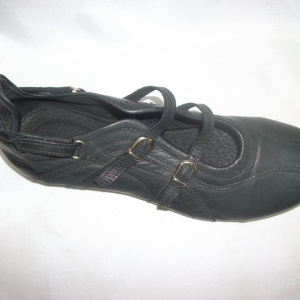 Pantof sport cu decupaj adanc in fata, din piele mata, neagra - Img 2
