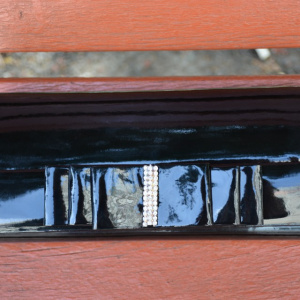 Poseta fashion de ocazie, nuanta negru lucios decorata cu funda - Img 2