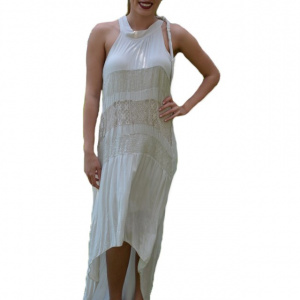 Rochie bej, croiala asimetrica, design impletit, fara maneci