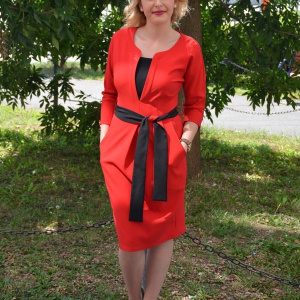 Rochie casual, de culoare rosie, cu buzunare si cordon in talie - Img 3