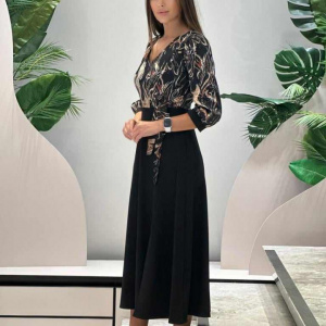 Rochie damă petrecută cu imprimeu abstract și șliț frontal - Img 2