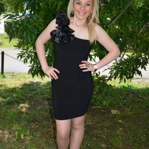 Rochie de club, neagra, cambrata pe corp, model pe un singur umar - Img 2