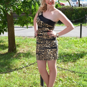Rochie de seara scurta, animal print in cute, care pune silueta in valoare - Img 2