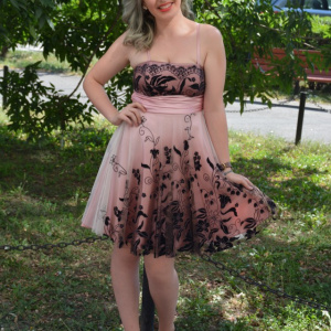 Rochie de seara scurta, plamanie, cu un aspect tineresc si modern - Img 4