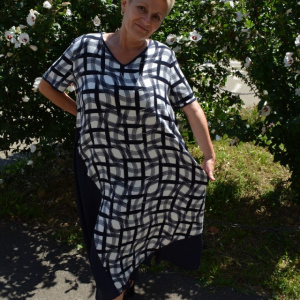 Rochie de zi cu imprimeu de patratele, culoare Bleumarin-alb - Img 4