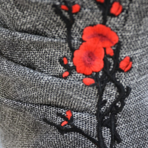 Rochie deosebita cu decolteu in V si broderie florala, nuanta gri - Img 6