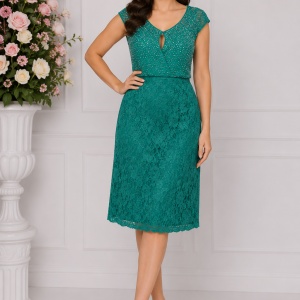 Rochie din dantela verde decorata cu strasuri in partea de sus
