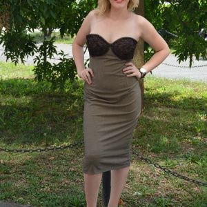 Rochie eleganta, croiala cambrata, lungime midi, nuanta de maro - Img 3