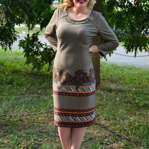 Rochie eleganta, cu flori in partea de jos, de culoare maro - Img 4